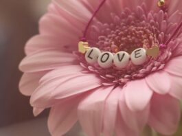 Z jakiego sznurka zrobić bransoletkę?