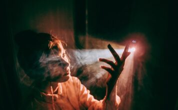 Jaki projektor do kina domowego DLP czy LCD?