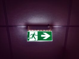 oświetlenie awaryjne